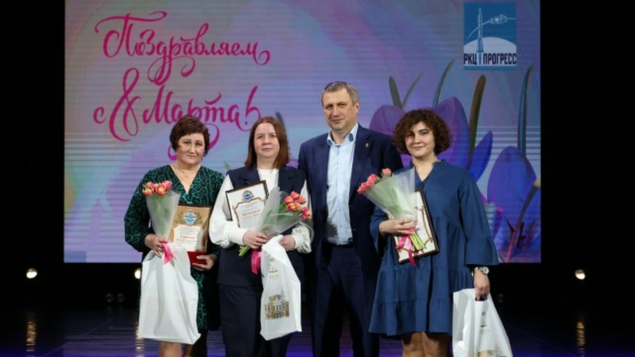 Он опубликовал праздничное обращение в своих со...