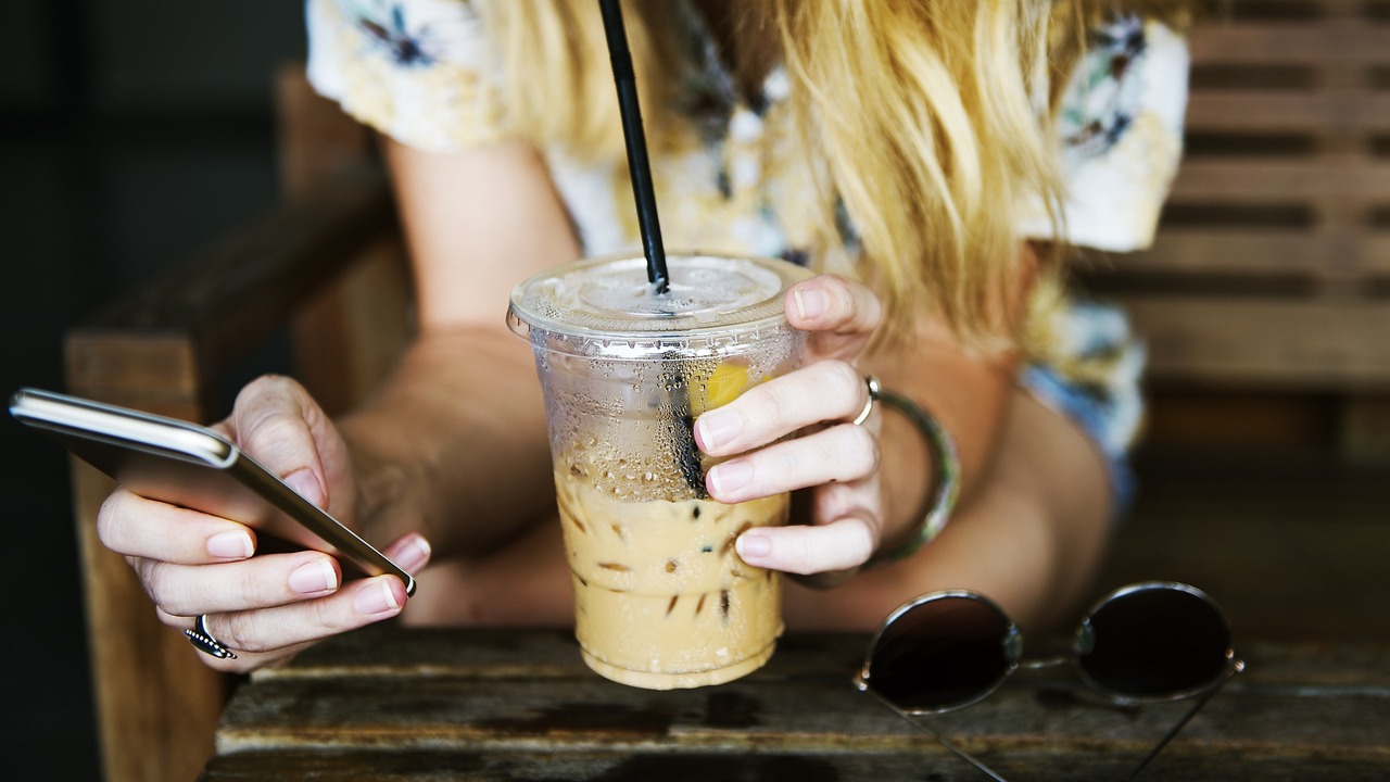 В основе решения используется лентикулярная лин...