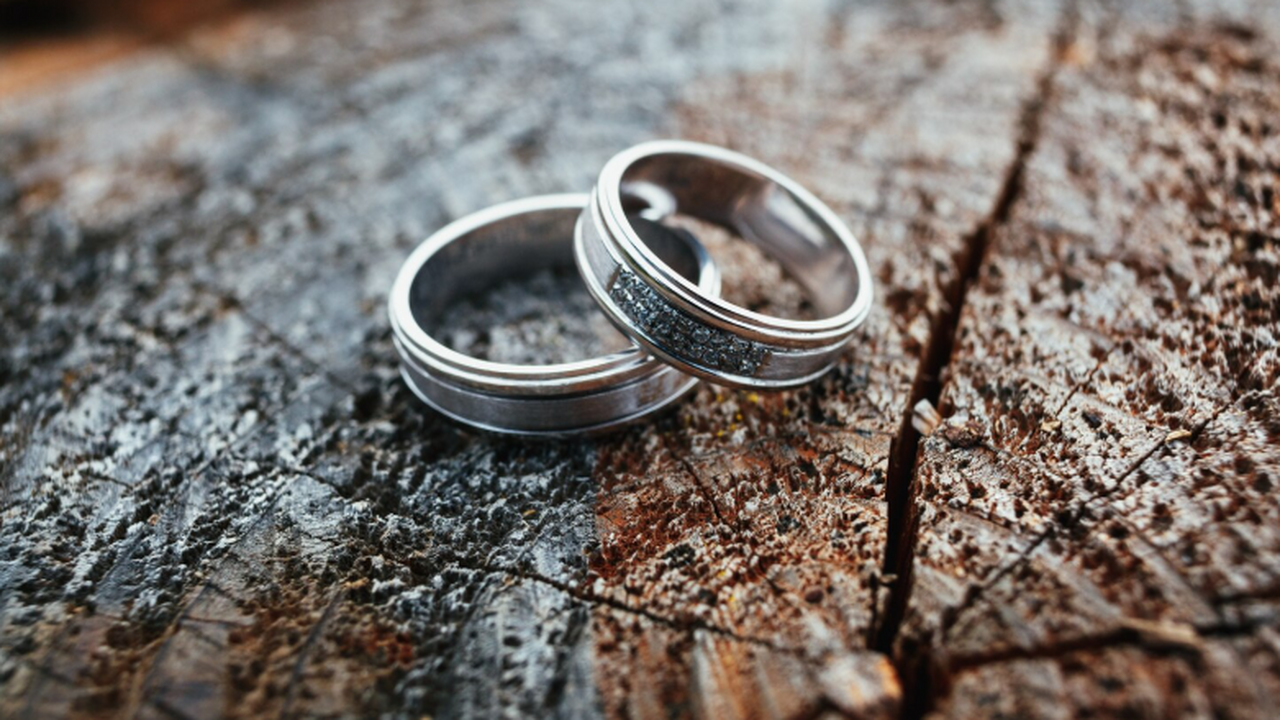 В Пермском крае раскрыли фиктивный брак сотрудницы военкомата с бойцом СВО Сотрудница военкомата и военнослужащий заключил...