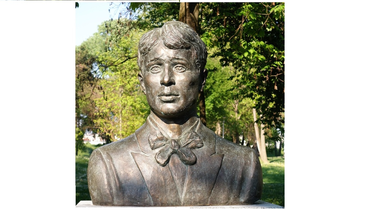 На вечере прозвучат стихи и песни на слова клас...