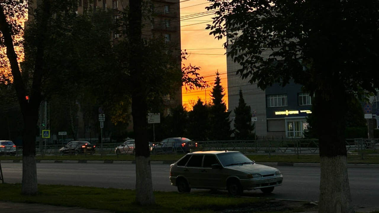 В официальном приложении МЧС опубликовано преду...