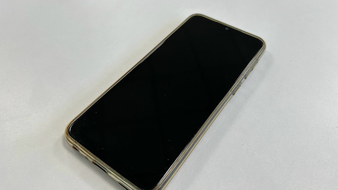 По его словам, оно может быть взломано за счита...