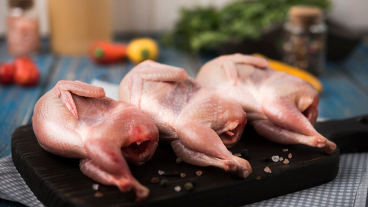 Резиновая куриная грудка — это ошибка. Вот как ...