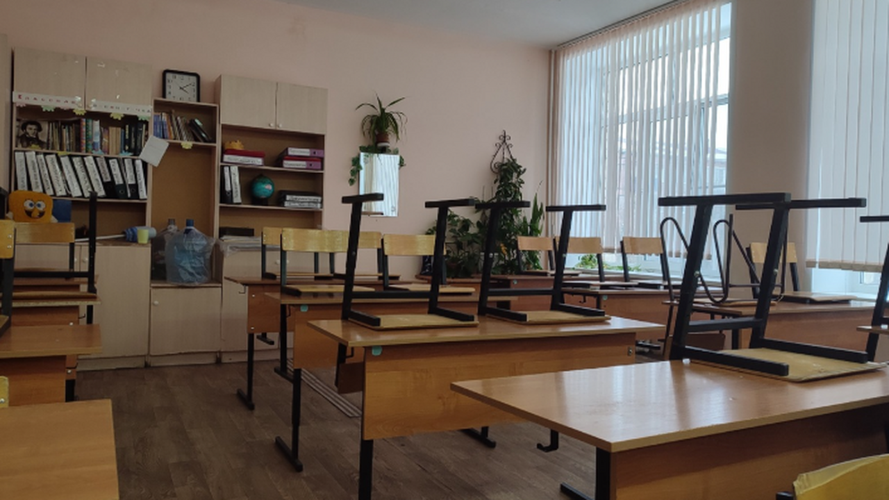 Залезают в карман, не скрывая наглости. В Самарской области школа побирается с родителей Самарскую школу №163 уличили в поборах с родителей