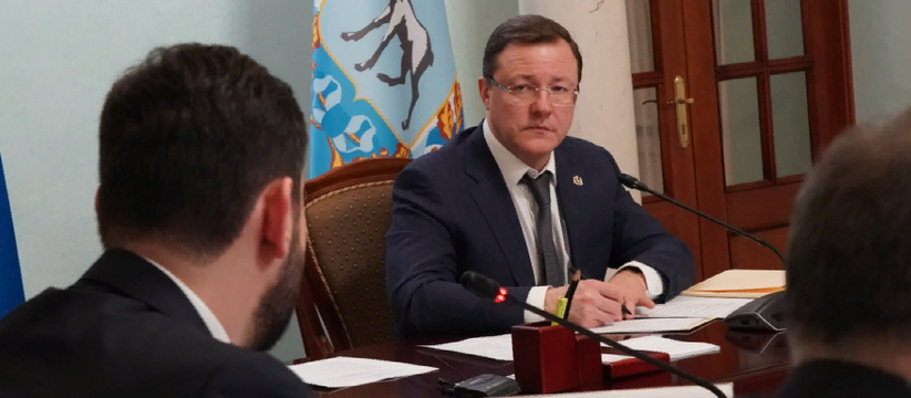 Губернатор Дмитрий Азаров провел встречу с руководителем Роспатента Юрием Зубовым Губернатор Дмитрий Азаров провел встречу с руко...