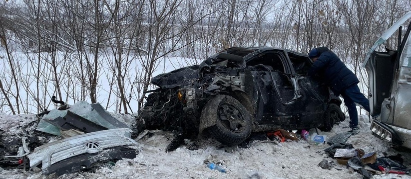 В Самарской области 2 человека умерли и 4 постр...