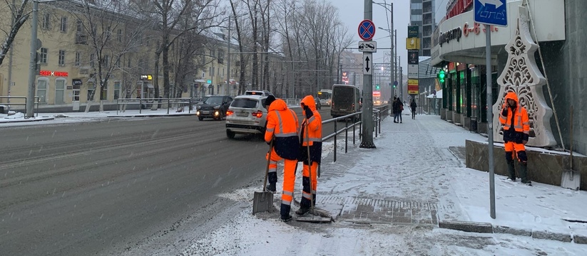 "Забиваются тоннами песка и грязи": стала известна вся правда об уборке снега в Тольятти в эту зиму