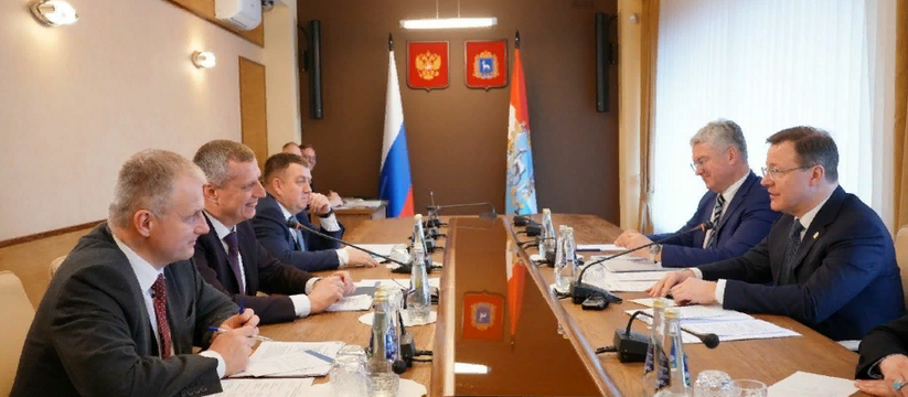 Дмитрий Азаров провел рабочую встречу с Послом Республики Беларусь Дмитрием Крутым