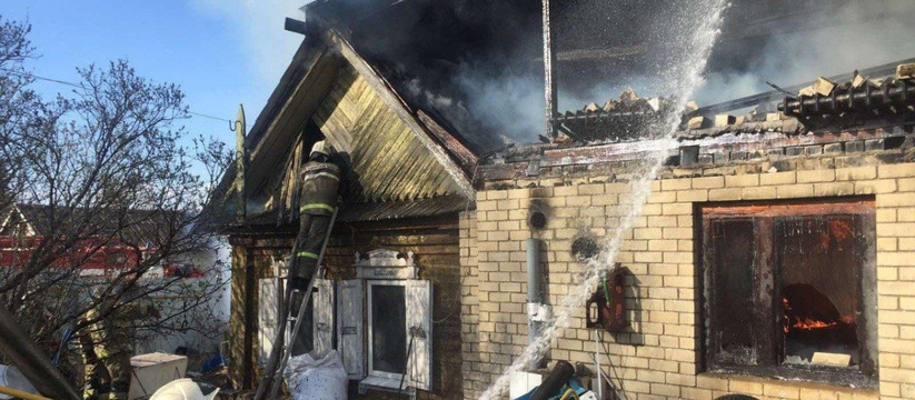 Мужчина в огне: В Самарской области люди стали свидетелями страшного пожара В Самарской области люди стали свидетелями стра...