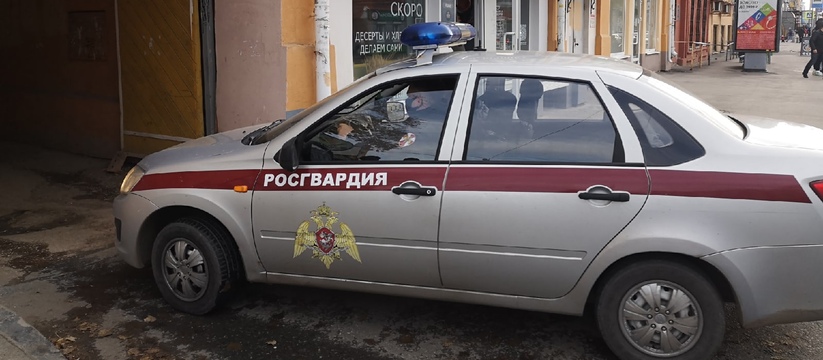 В Тольятти мужчина угрожал убить продавца магазина трубой из-за пачки сигарет 