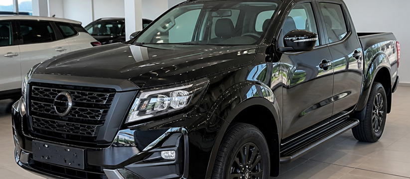 Японские пикапы Nissan Navara 2026 года поступи...