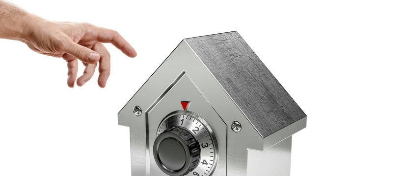 Обвиняемый, как считает следствие, присваивал ч...