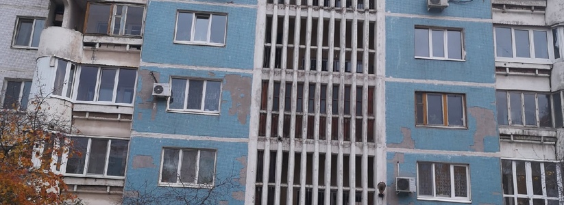 27-летняя мать двоих детей в свой день рождения выпала с балкона девятого этажа и погибла