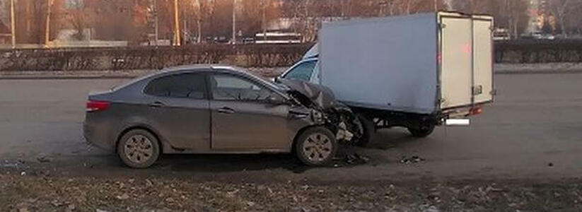 В аварии в Тольятти пострадала 4-летняя пассажирка Kia Rio