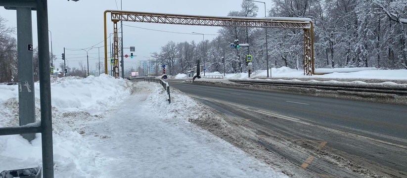 В Самарской области на федеральных трассах закрыли проезд транспорта В области на федеральных трассах закрыли проезд...