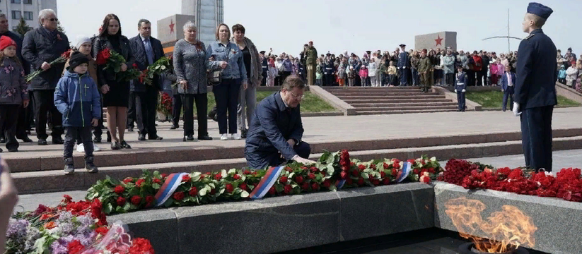 В Самаре 9 мая на мемориал Героев Отечества нанесено имя участника СВО Андрея Соколовского В Самаре на мемориал Героев Отечества нанесено ...