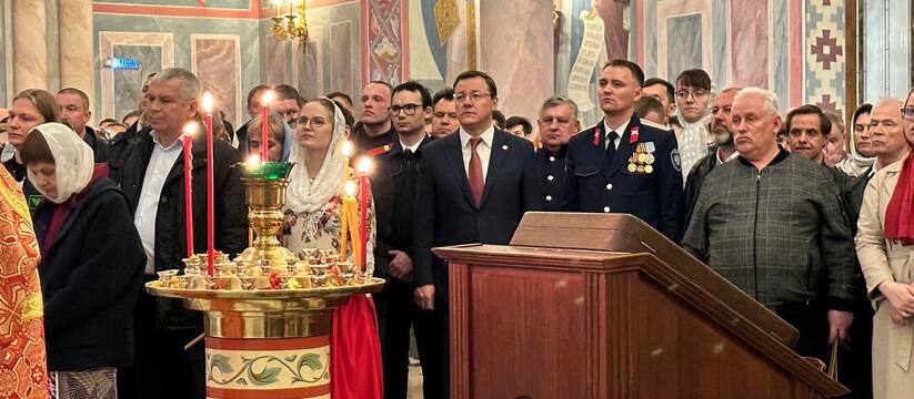 Губернатор Азаров поздравил самарцев с праздником Светлой Пасхи