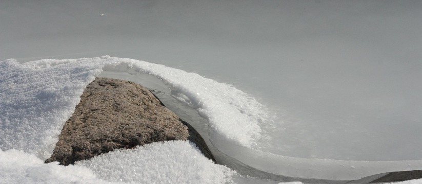 Перенесенный на новое место камень оказался пол...