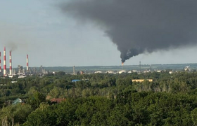 Столб дыма закрыл все небо. В Самарской области...