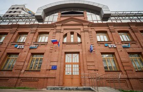ВТБ открыл обновленное отделение в центре Самары