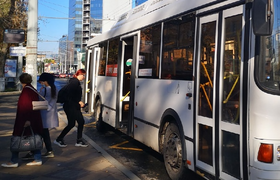 Авария на водопроводе: Как это повлияло на движ...