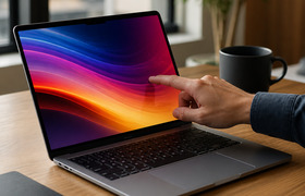 Apple представила MacBook Pro с сенсорным диспл...