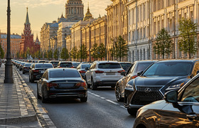 Топ продаж автомобилей: Москва и регионы разошл...